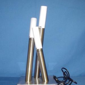 Lámpara de mesa 080-T3-2 Cuadrado Blanco Cristal Acabado Inox